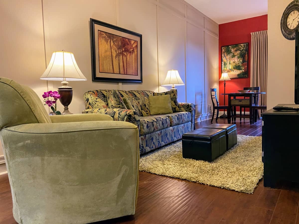 30-A Inn & Suites Living Room